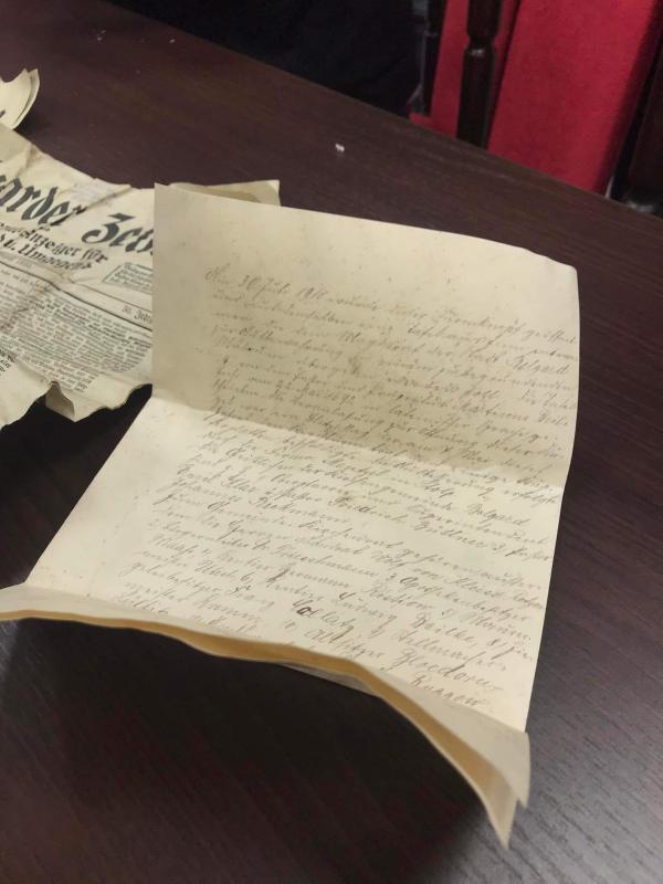 Co odkryto w kapsule czasu – zdjęcia/film